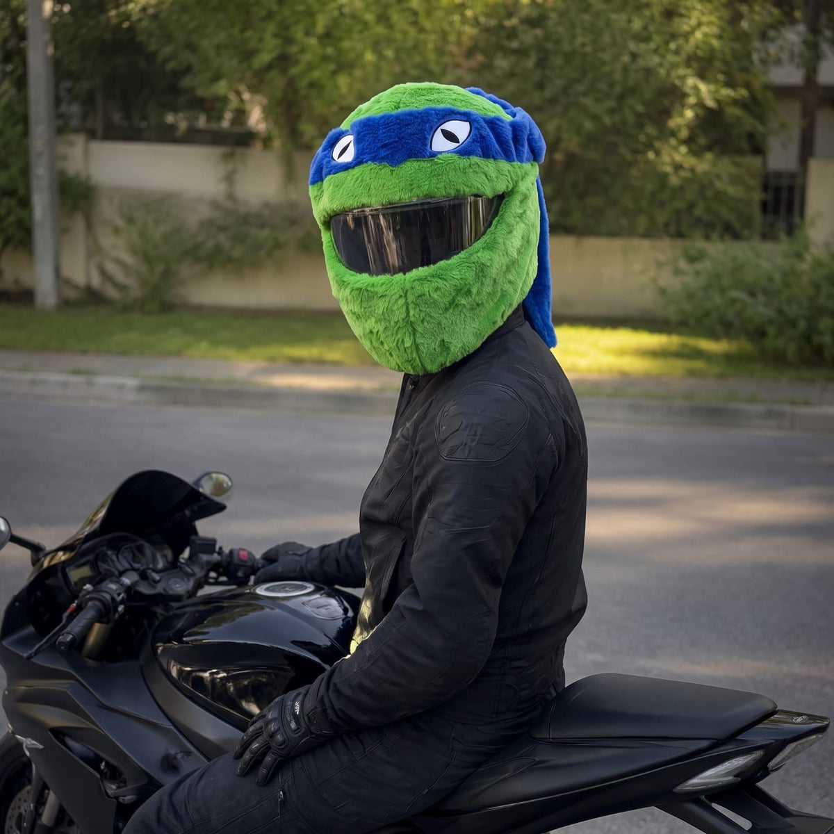 Funda de Peluche para Casco de Moto